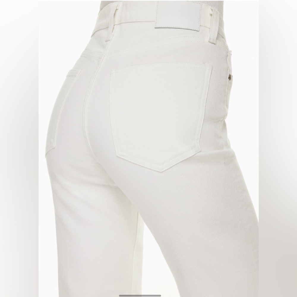 Denim Forum | Arlo High Rise Straight 28L Jeans - Picture 3 of 11
